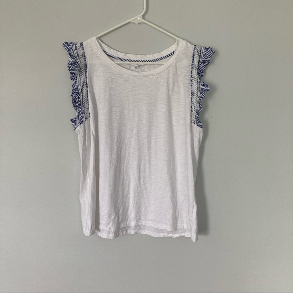 White Tee w/ Blue Ruffle Sleeves | Jane + Delancey | Large
